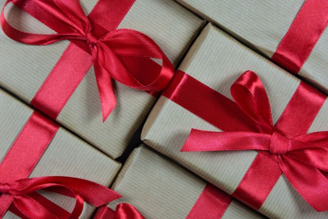 Best Organic Gift Hampers for Birthdays (Seasonal Versions)